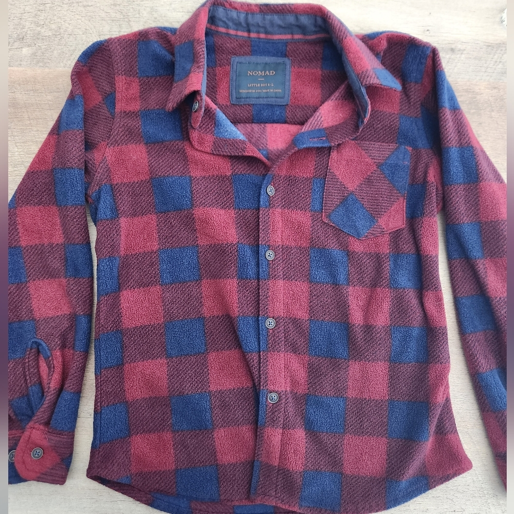 Nomad Button Up L(6)